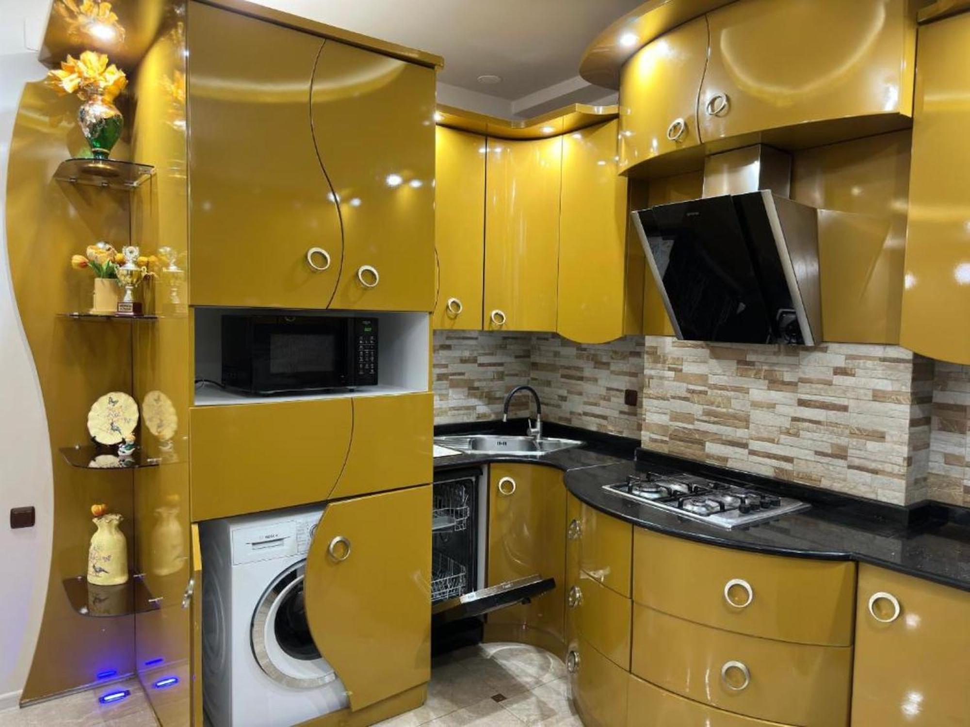 Elite Home バトゥーミ 部屋 写真