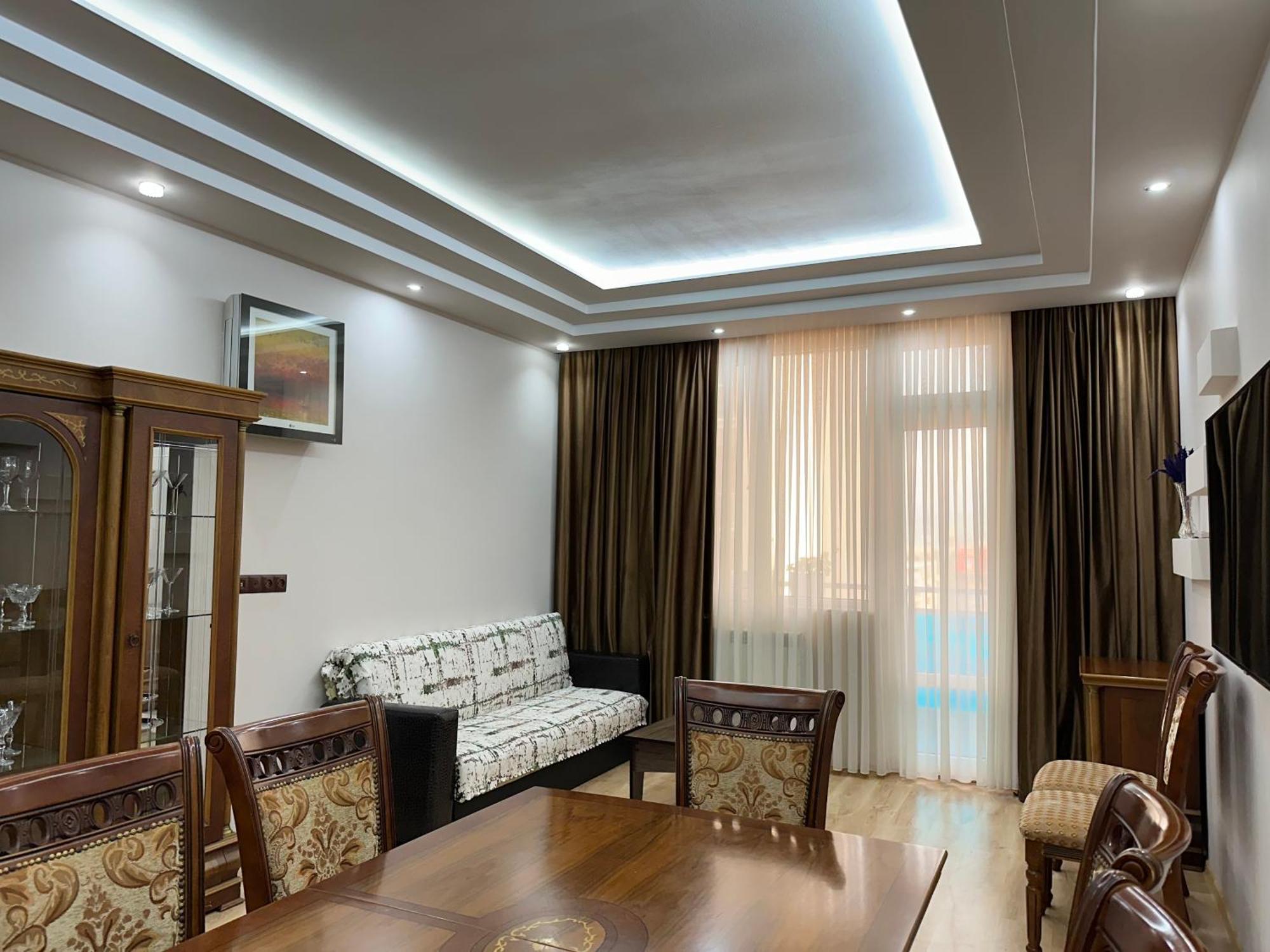 Elite Home バトゥーミ 部屋 写真